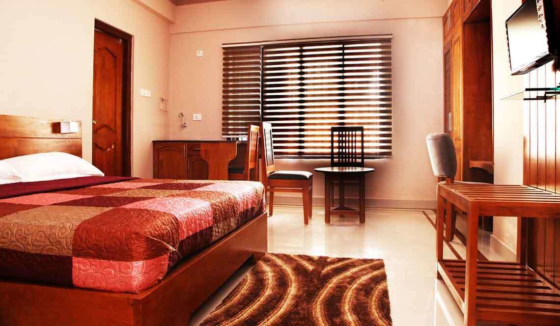 Devanganam Residency Hotel กูรูวาเยอร์ ภายนอก รูปภาพ